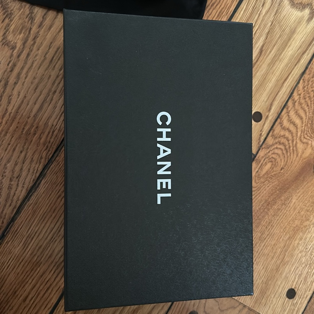 100% Authentic Chanel black Loafers with box  and 2 dust bags - Picture 6 of 7